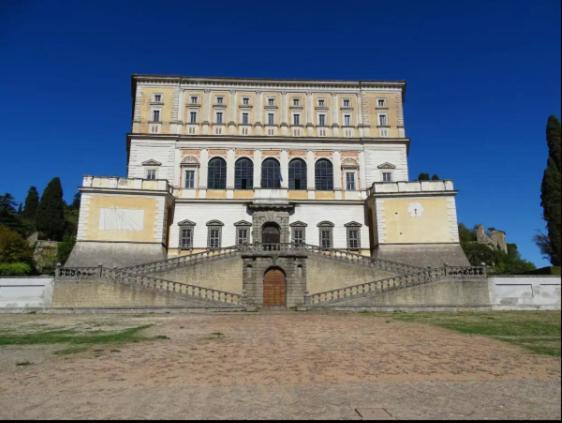 Gasthaus Ai Due Cedri Capranica Exterior foto